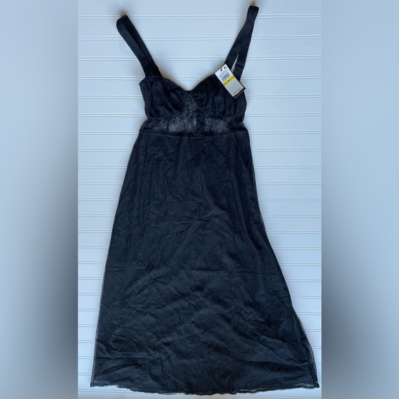 Danielle Bernstein Black Lace Dress - Picture 2 of 9